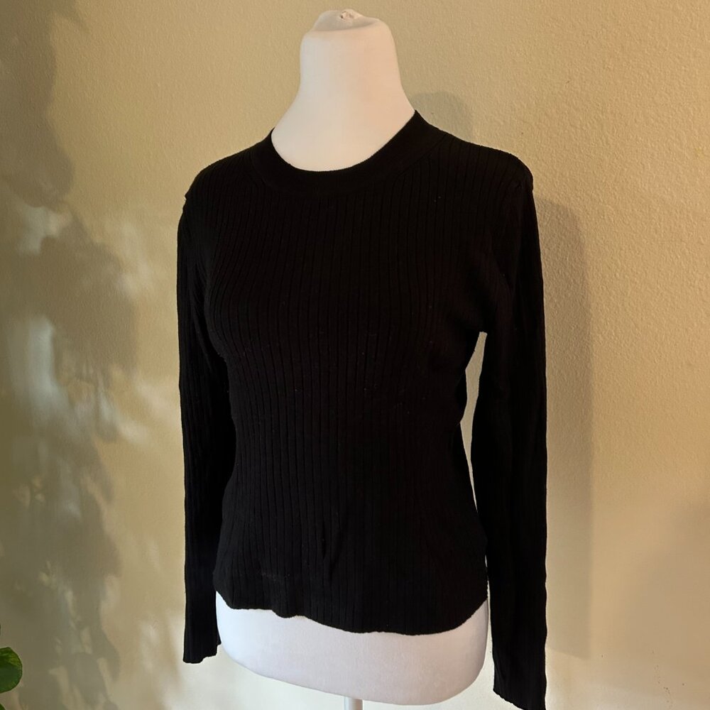 H&M Ribbed Crew Neck - Picture 2 of 8